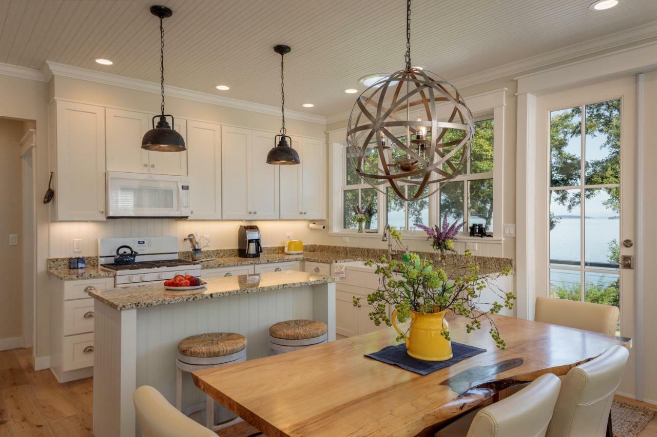 Orcas Beach Cottage Eastsound 외부 사진