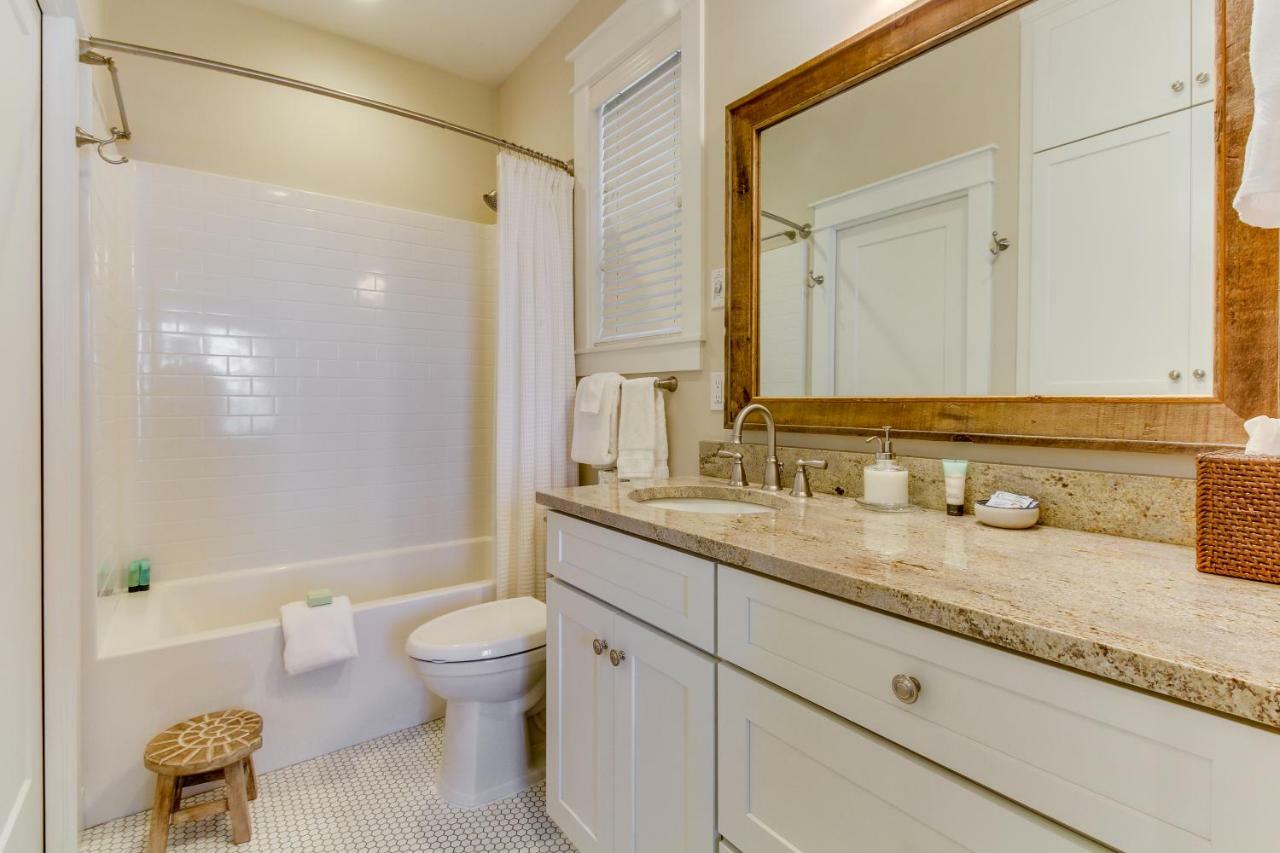 Orcas Beach Cottage Eastsound 외부 사진